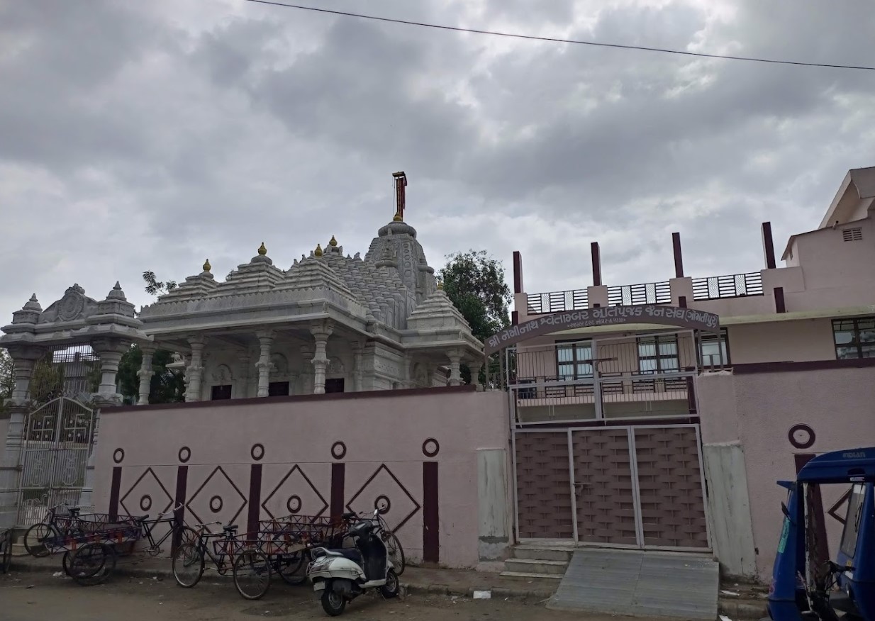 Shri Neminath Bhagwan Shwetamber Jain Mandir, Rajpur Hirpur, Gomtipur, Ahmedabad (Gujarat) main image