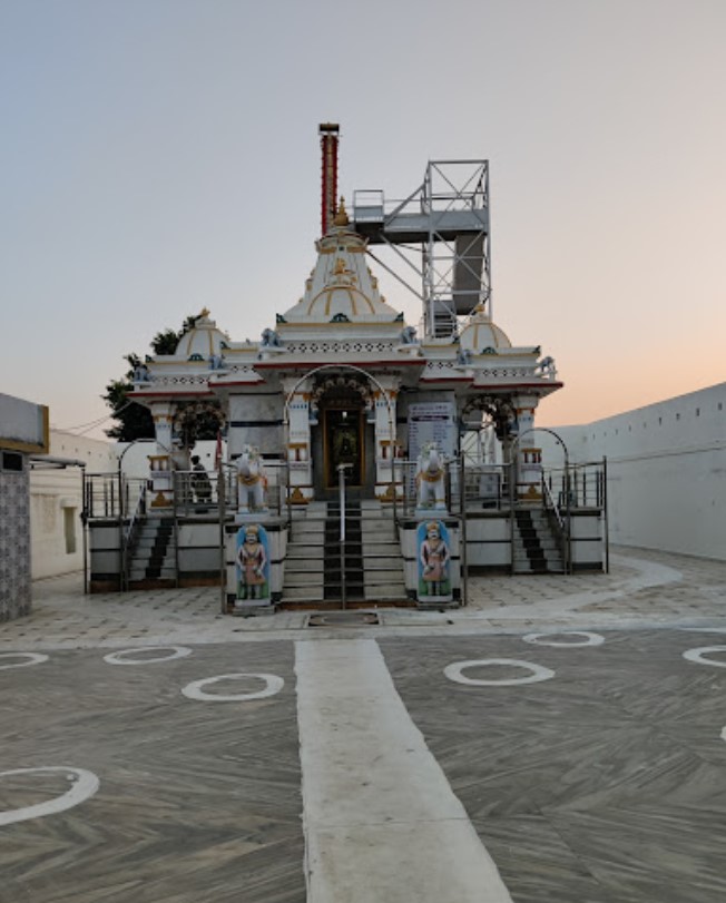 Shri Shantinath Bhagwan Shwetamber Jain Derasar, Bela, Gariadhar, District - Bhavnagar (Gujarat) image 1