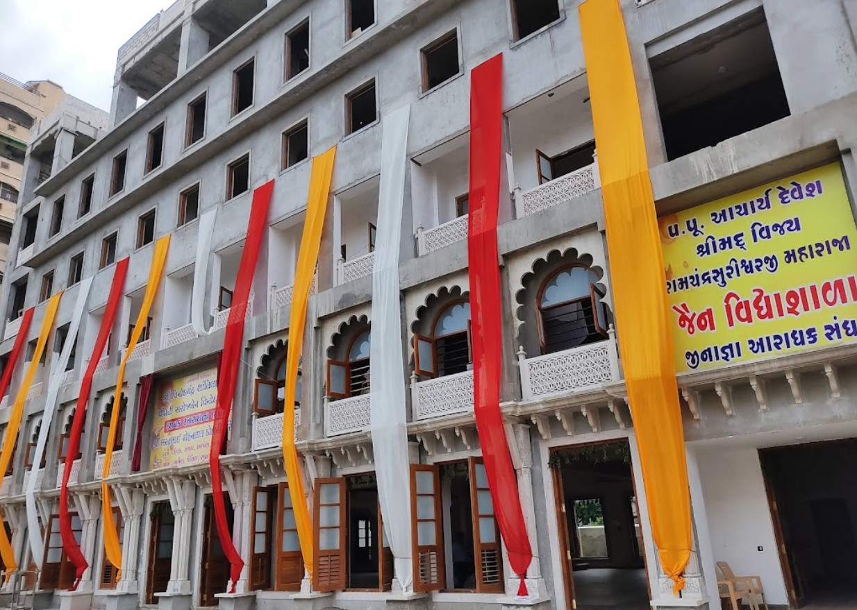 Acharya Dev Shrimad Vijay Ramchandra Suri Vidhyashala, Suryavanshi Tower Road, Vastrapur, Ahmedabad (Gujarat) image 1
