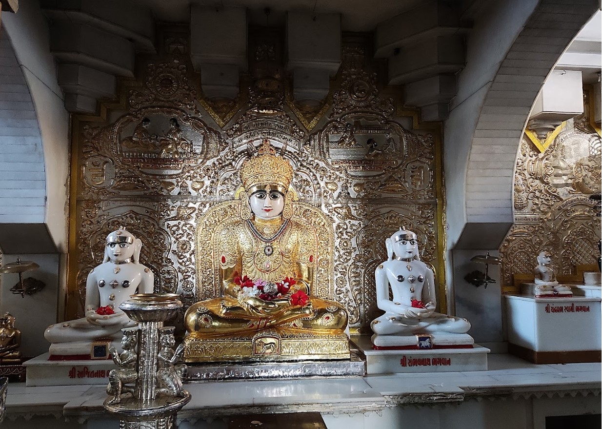 Shri Jivit Swami Shwetamber Jain Tirth, Shetrunjay Panchtithi, Haveli Road, Nagarvada, Mahuva, District - Bhavnagar (Gujarat) thumbnail 5