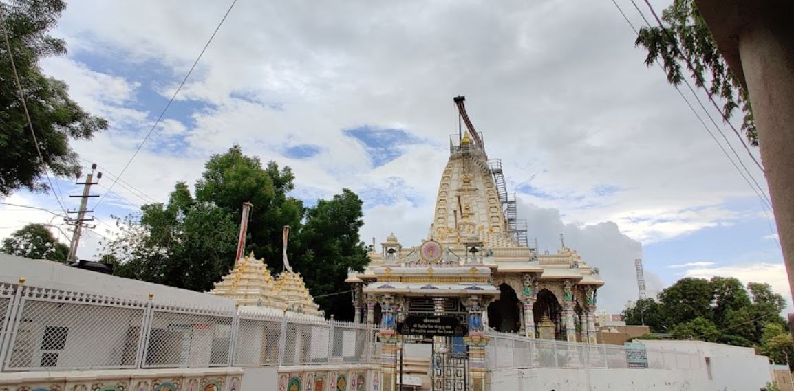 Shri Adinath Bhagwan Shwetamber Jain Tirth, Riddhi Siddhi Society, Sihor, District - Bhavnagar (Gujarat) image 1