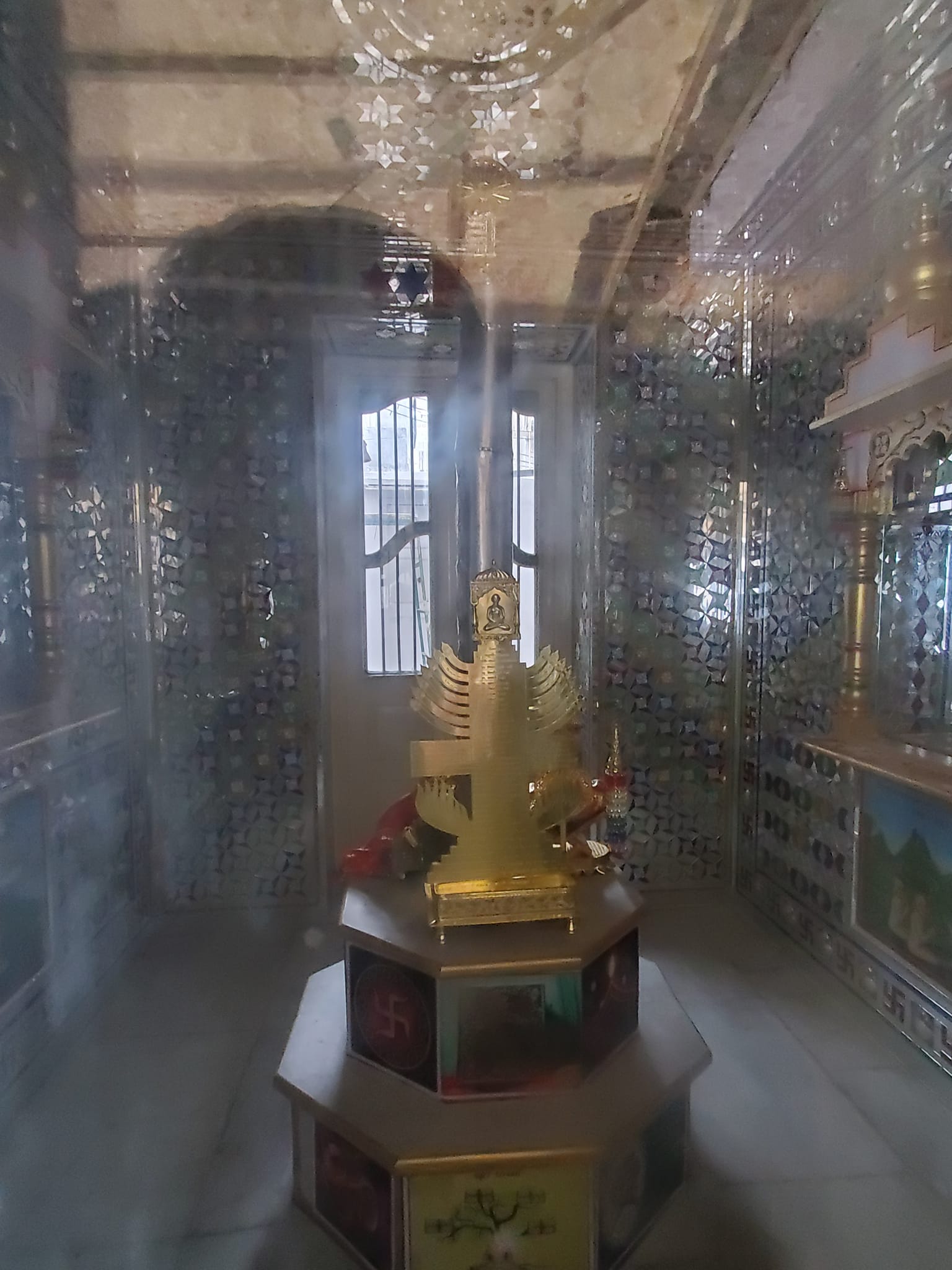 Shri Adinath and Mahaveer Swami Digambar Jain Mandir and Shri Shashan Devi Jinvani Mandir, Taibah Nagar, Ankleshwar, District - Bharuch (Gujarat) image 4