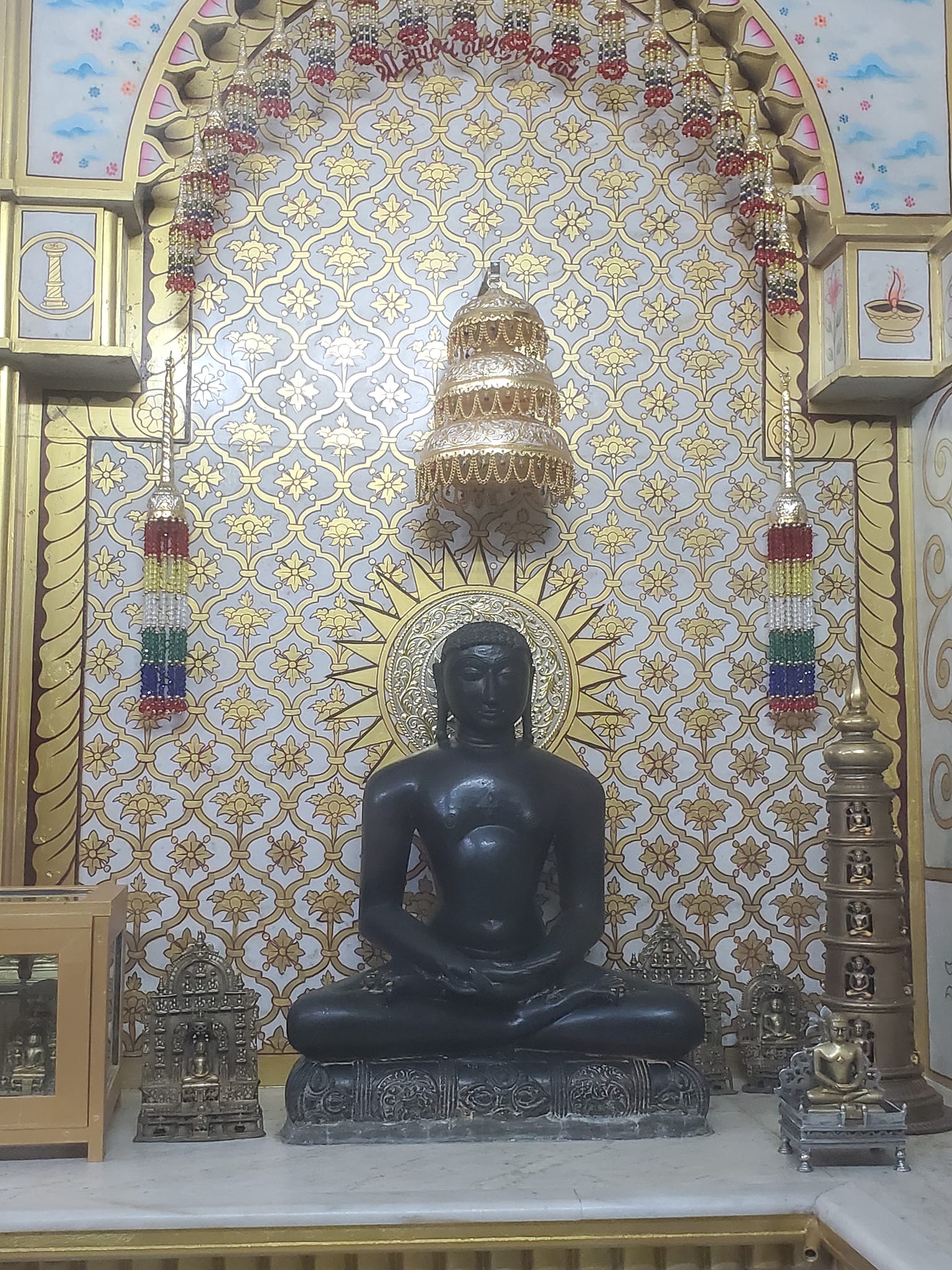 Shri Adinath and Mahaveer Swami Digambar Jain Mandir and Shri Shashan Devi Jinvani Mandir, Taibah Nagar, Ankleshwar, District - Bharuch (Gujarat) image 9
