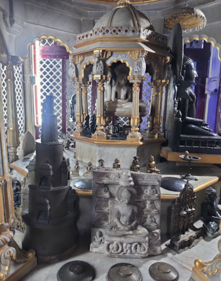 Shri Adinath and Mahaveer Swami Digambar Jain Mandir and Shri Shashan Devi Jinvani Mandir, Taibah Nagar, Ankleshwar, District - Bharuch (Gujarat) image 13