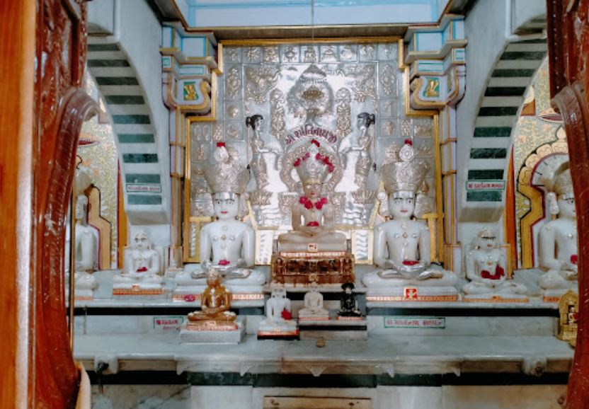 Shri Mallinath Bhagwan Shwetamber Jain Derasar, Gopnath Road, Talaja, District - Bhavnagar (Gujarat) image 3