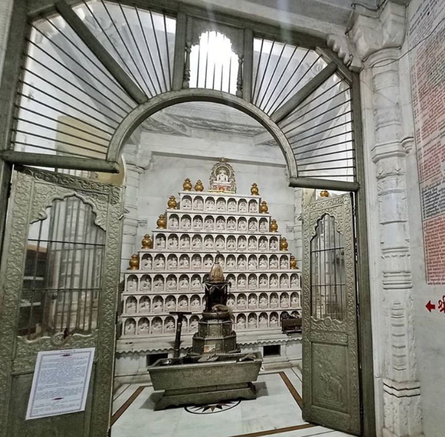Shri Sacha Sumatinath Shwetamber Jain Derasar, Taleti, Palitana, District - Bhavnagar (Gujarat) thumbnail 4