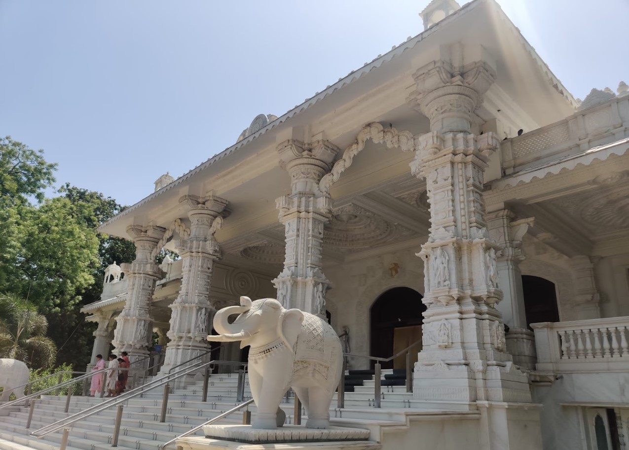 Shri Chandraprabh Jinalaya, Shrimad Rajchandra Ashram, Agas, District - Anand (Gujarat) image 4