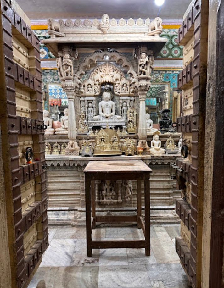 Shri 1008 Neminath Bhagwan Digamber Jain Mandir, Sojitra, District - Anand (Gujarat) image 2