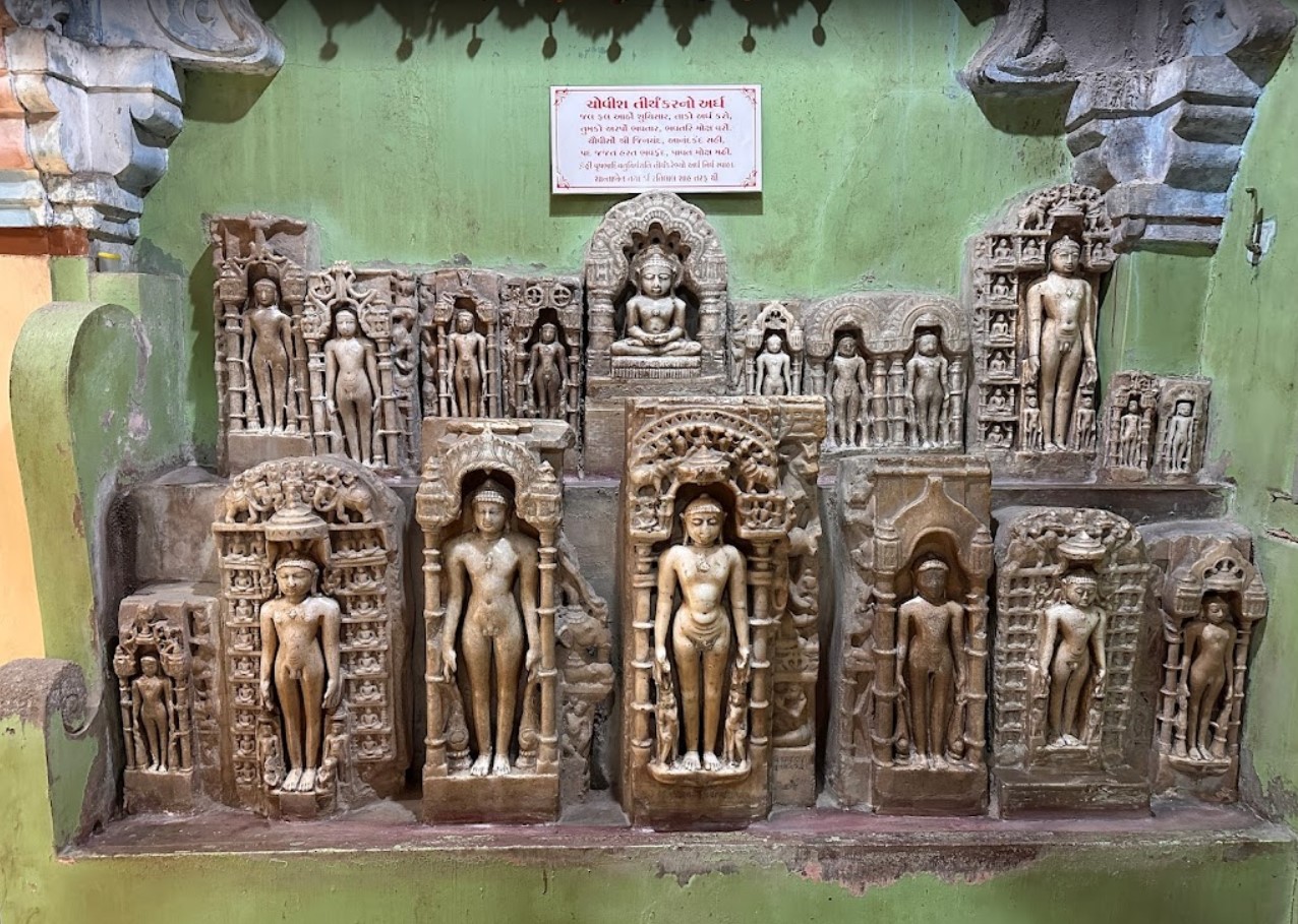 Shri 1008 Neminath Bhagwan Digamber Jain Mandir, Sojitra, District - Anand (Gujarat) image 3