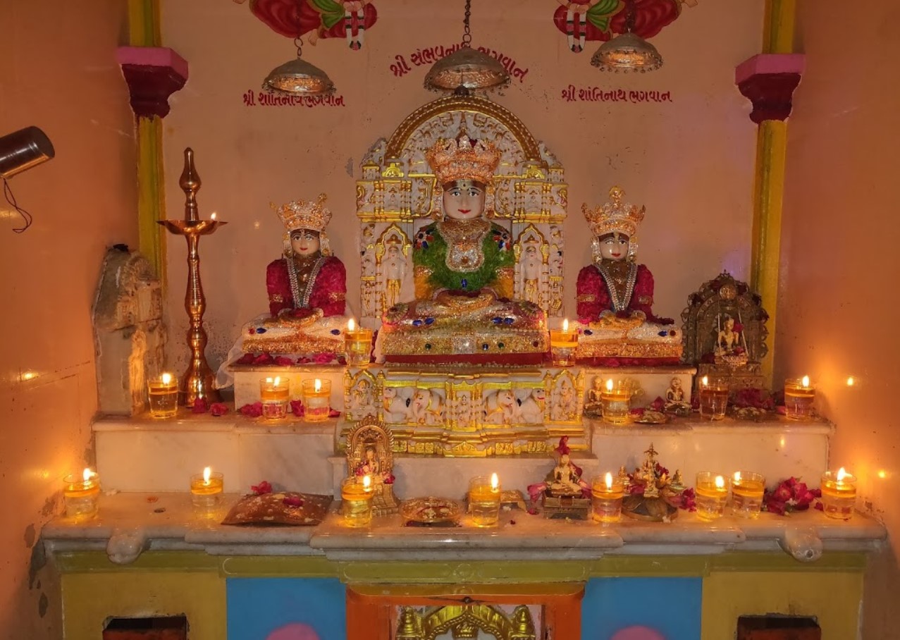 Shri Sambhavnath Bhagwan Jain Shwetamber Mandir, Kasor, District - Anand (Gujarat) image 1