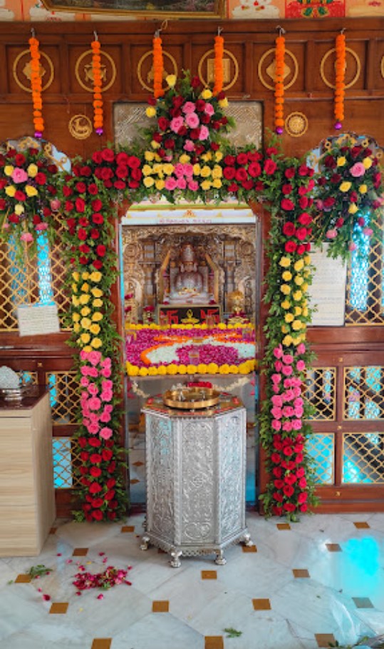 Shri Vimalnath Bhagwan Jain Shwetamber Ghar Derasar, A-3, Sant Krupa society, opp INOX, Maktampur, Bharuch (Gujarat) image 2