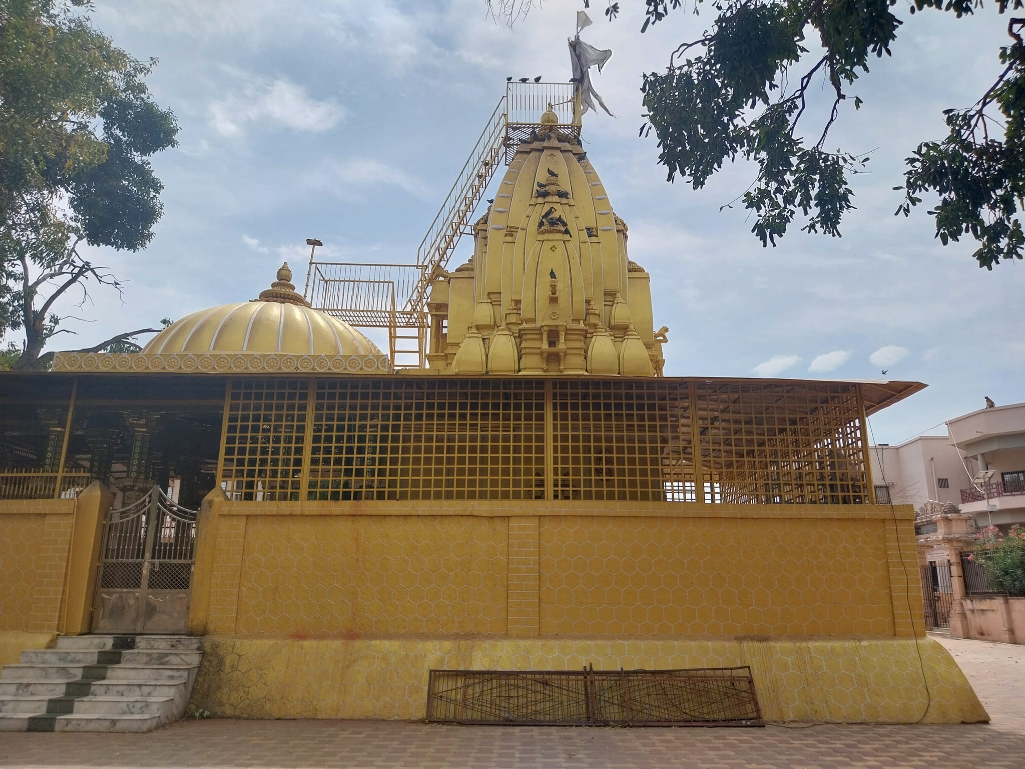 Shri Magarwada Jain Tirth, Magarwada, District - Banas Kantha (Gujarat) image 1