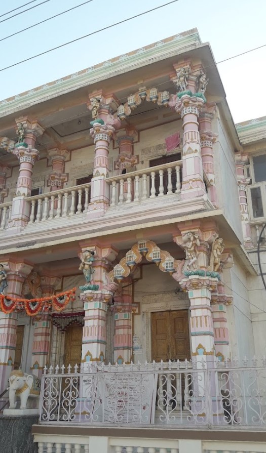 Shri Vasupujya Swami Shwetamber Jain Mandir, Sanskar Society, Palanpur, District - Banas Kantha (Gujarat) thumbnail 2