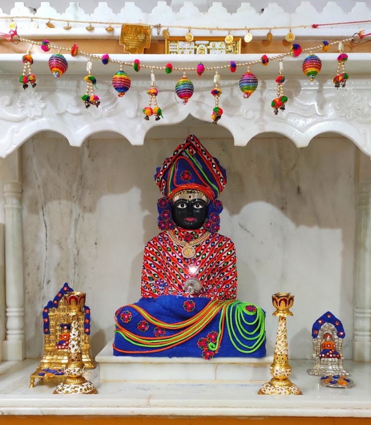 Shri Munisuvrat Swami Shwetamber Jain Mandir, Shyam Srushti complex, Mahalaxmi Road, Urjanagar 1, Kudasan, Gandhinagar (Gujarat) thumbnail 2
