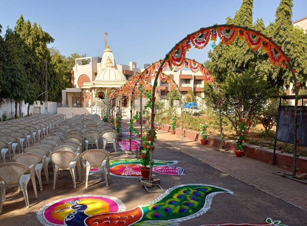 Shri Munisuvratnath Shwetamber Jain Grih Jinalaya, Opp. Shree Ram Kunj, Shree Arvind Marg, Ketivadi, Vallabh Vidyanagar, Anand (Gujarat) thumbnail 2