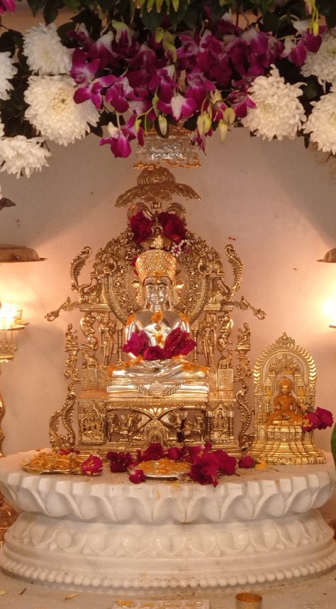Shri Munisuvratnath Shwetamber Jain Grih Jinalaya, Opp. Shree Ram Kunj, Shree Arvind Marg, Ketivadi, Vallabh Vidyanagar, Anand (Gujarat) thumbnail 3