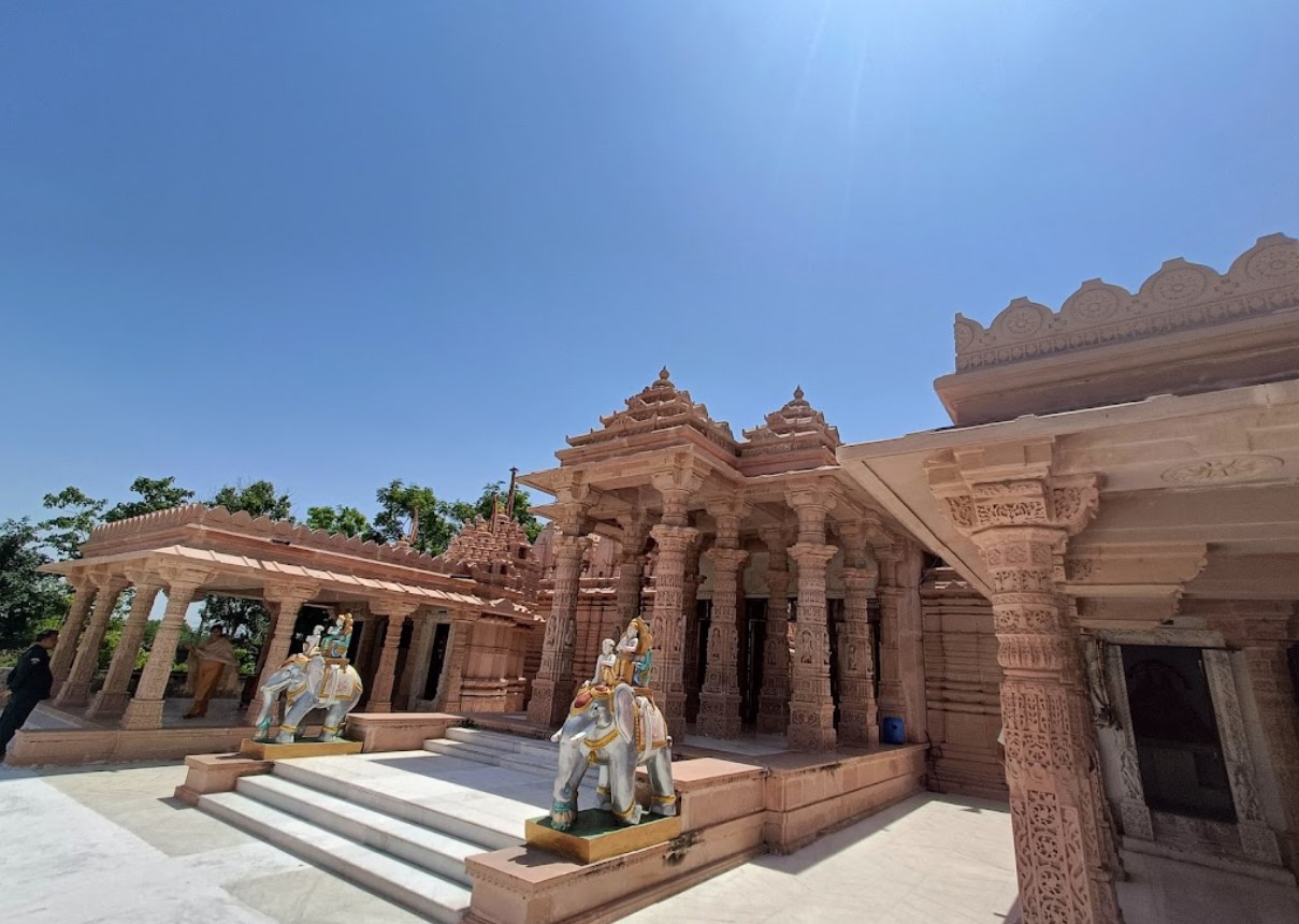 Shri Nemi Saraswati Shwetamber Jain Tirth, Rantej, District - Mahesana (Gujarat) main image