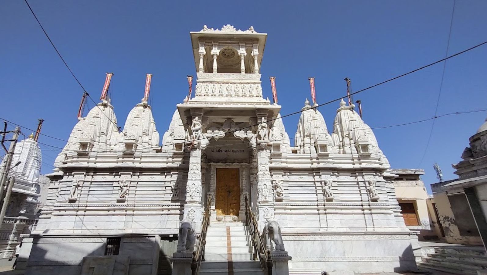 Shri Ajitnath Bhagwan Shwetamber Jain Tirth, Vav, District - Banas Kantha (Gujarat) image 1