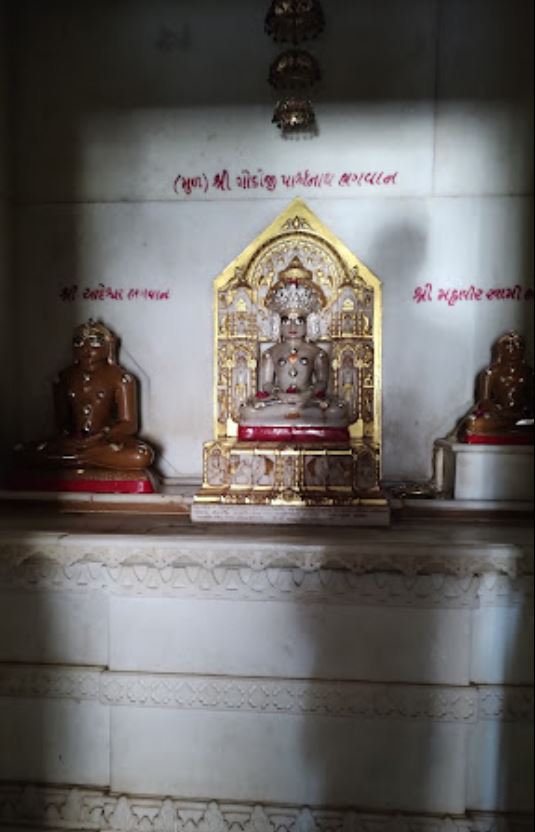 Shri Godi Parshvnath  Shwetamber Jain Derasar, Vav, District - Banas Kantha (Gujarat) image 2