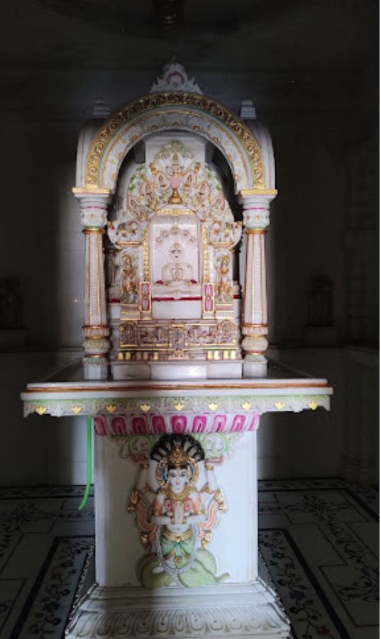 Shri Godi Parshvnath  Shwetamber Jain Derasar, Vav, District - Banas Kantha (Gujarat) image 3