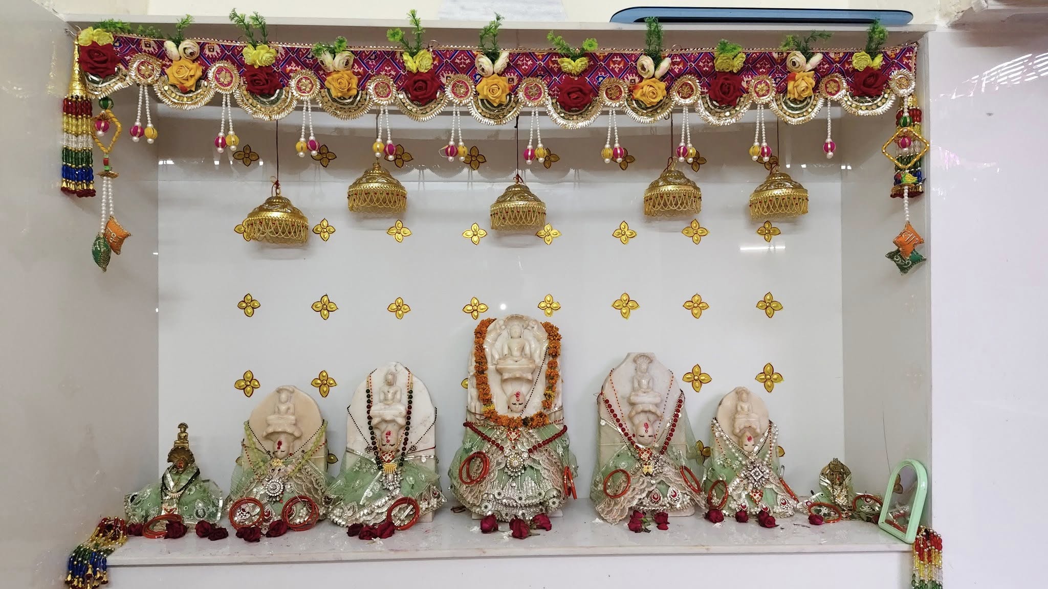 Shri Chandraprabhu Digamber Jain Mandir Atishaya Kshetra, Jiriya Tamoli Gali, Khajekalan, Patna (Bihar) image 1