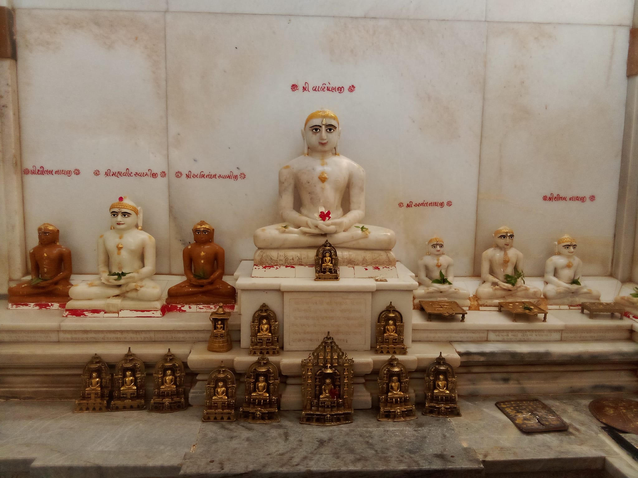 Shri Adinath Bhagwan Shwetamber Jain Derasar, Kadvamati ki Sheri, Radhanpur, District - Patan (Gujarat) thumbnail 5