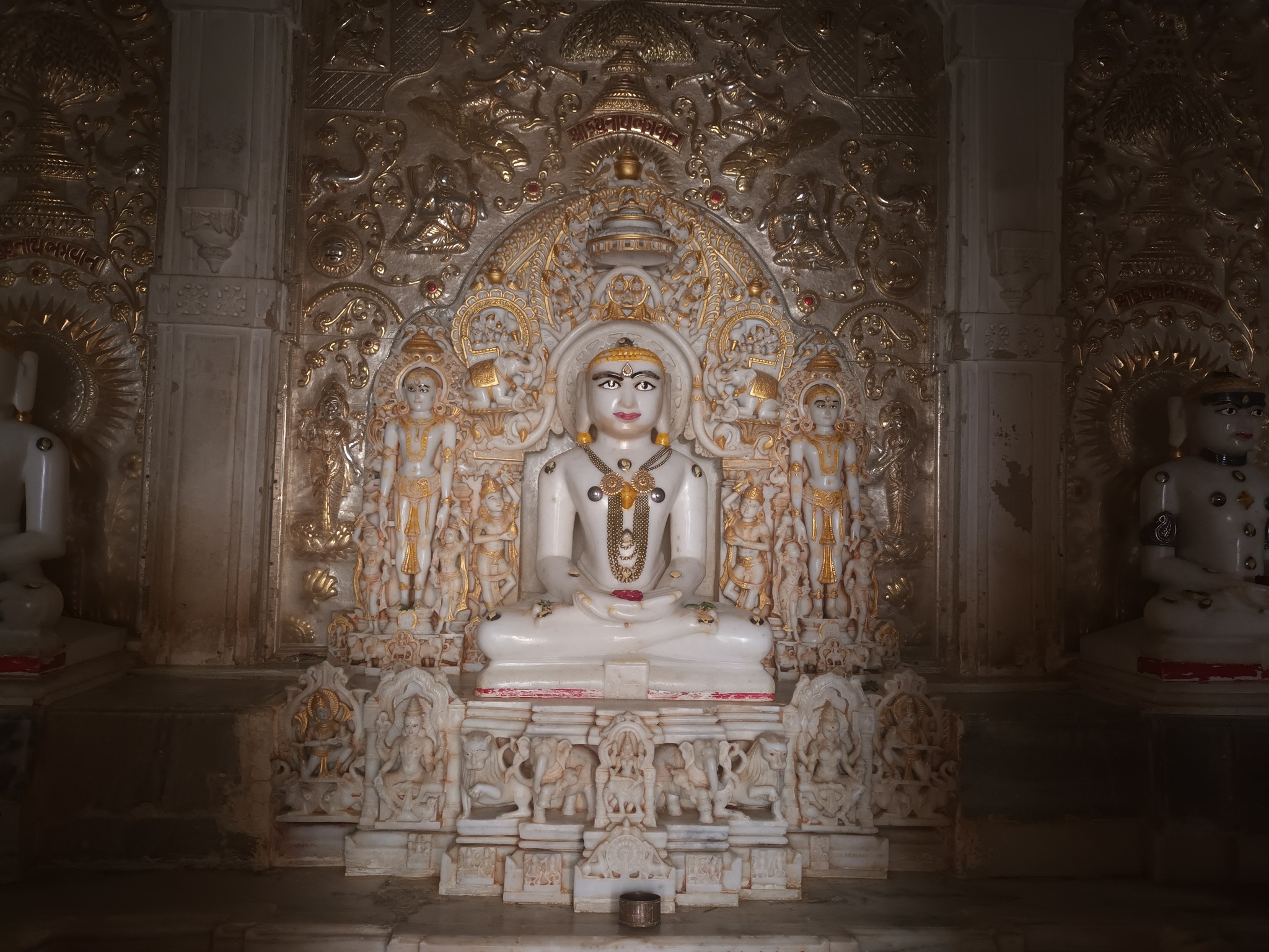 Shri Kunthunath Bhagwan Shwetamber Jain Derasar, Kadvamati ki Sheri, Radhanpur, District - Patan (Gujarat) thumbnail 3