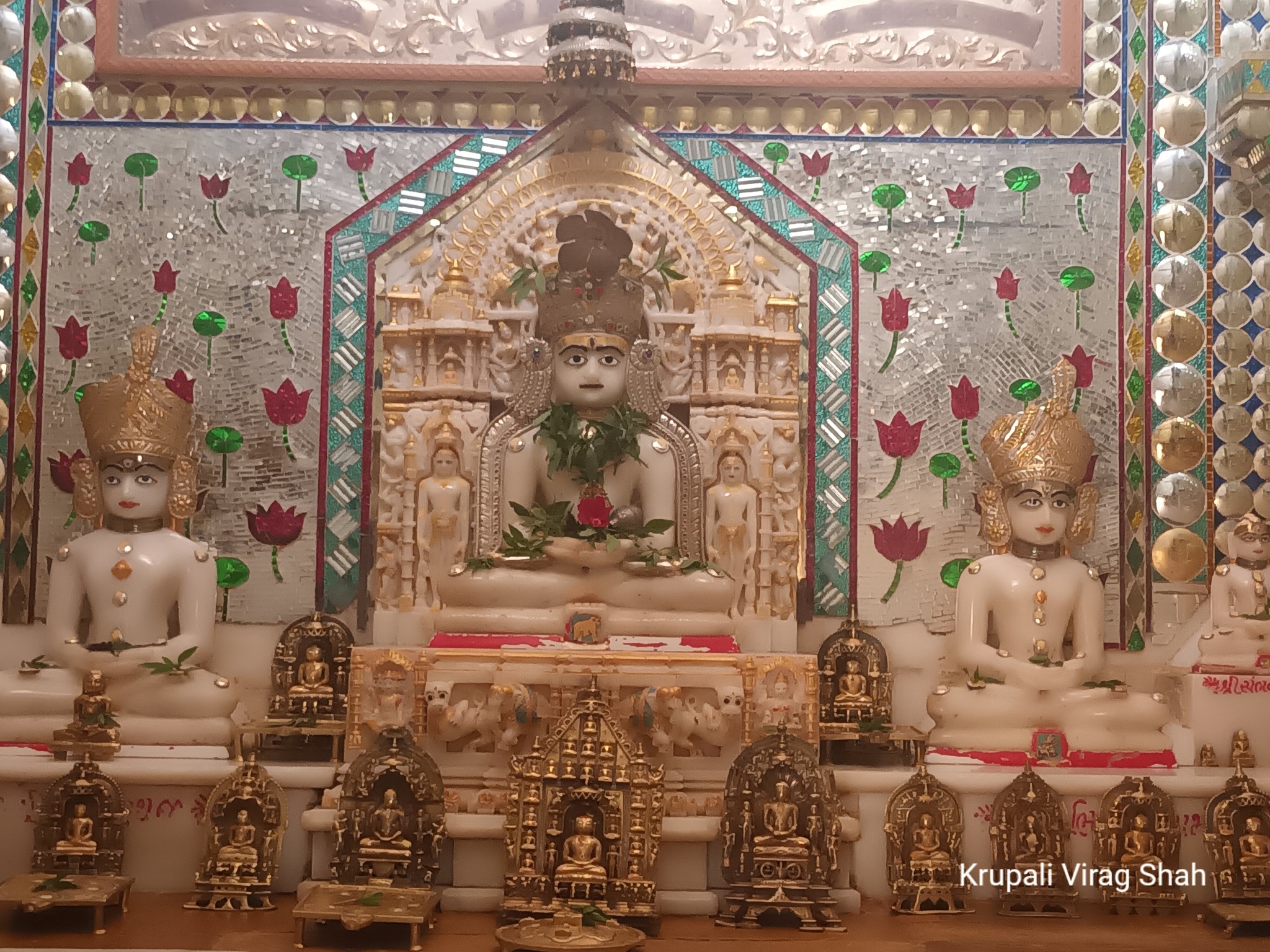 Shri Vimalnath Bhagwan Shwetamber Jain Derasar, Bhanshali Sheri, Radhanpur, District - Patan (Gujarat) image 4