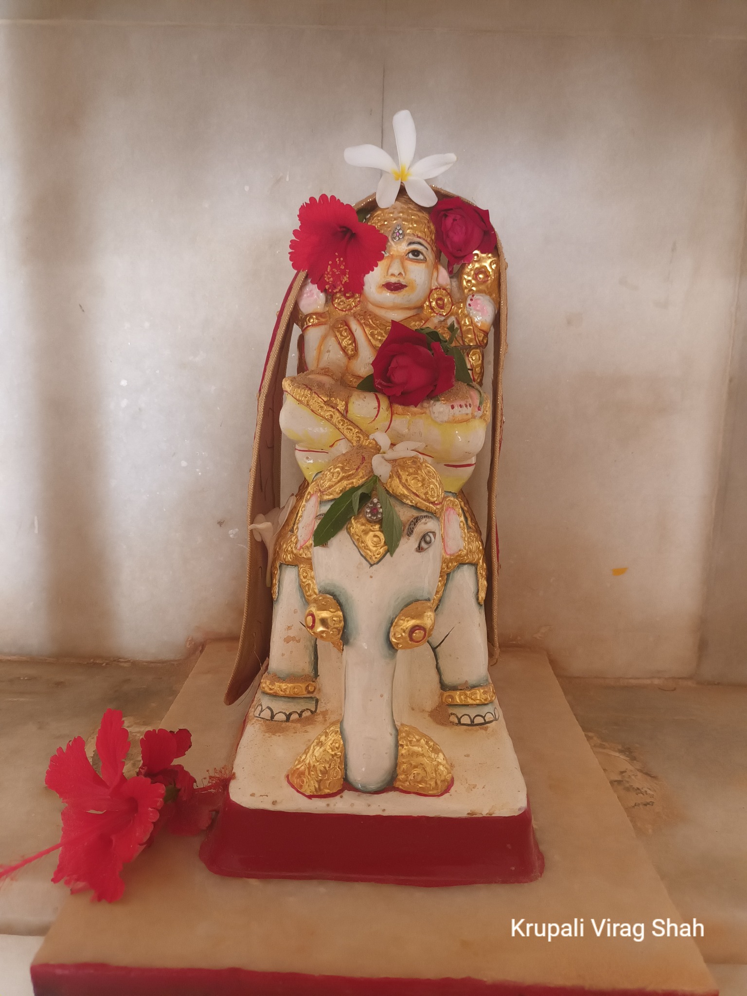 Shri Nana Chintamani Parshvnath Shwetamber Jain Derasar, Akhi Doshi Ki Pol, Radhanpur, District - Patan (Gujarat) thumbnail 3