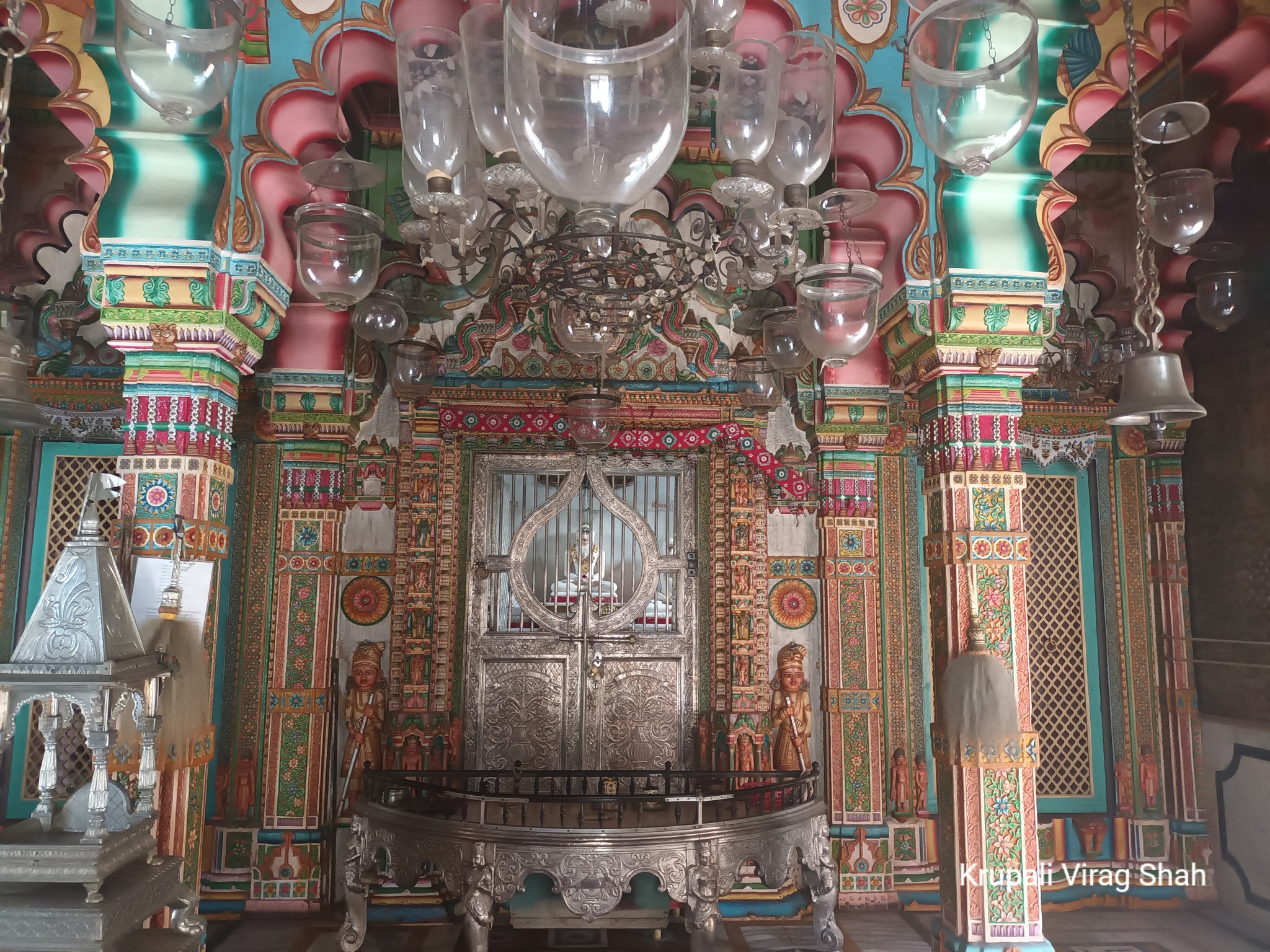 Shri Neminath Bhagwan Shwetamber Jain Derasar, Ghelaseth Ki Sheri, Radhanpur, District - Patan (Gujarat) image 11