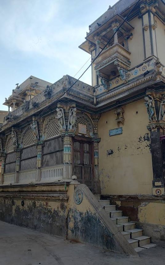 Shri Shamlaji Parshvnath Shwetamber Jain Derasar, Main Bazar Road, Vrindavan Society, Radhanpur, District - Patan (Gujarat) image 3