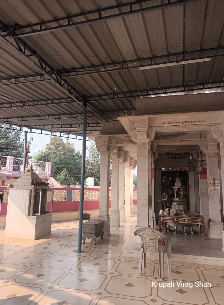 Shri Sambhavnath Bhagwan Shwetamber Jain Derasar, Kharoi, District - Kachchh (Gujarat) image 9