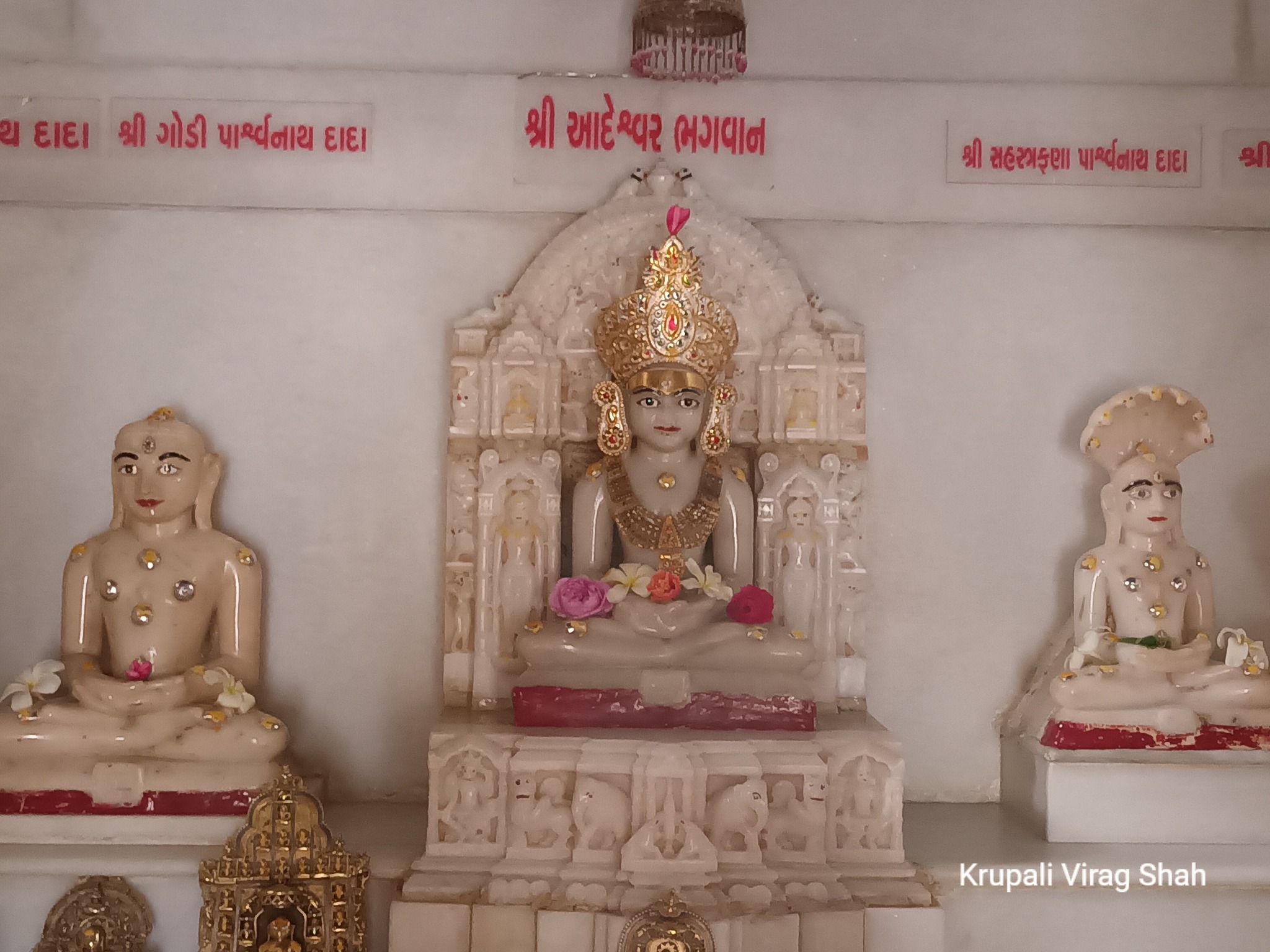 Shri Adinath Bhagwan Shwetamber Jain Derasar, Suigam, District - Banas Kantha (Gujarat) thumbnail 3