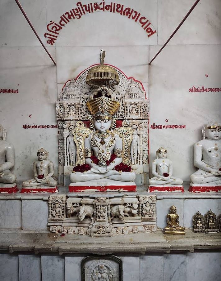 Shri Chintamani Parshvnath Bavan Jinalaya Shwetamber Jain Derasar, Manek Chowk, Lambi Oty, Khambhat, District - Anand (Gujarat) image 3