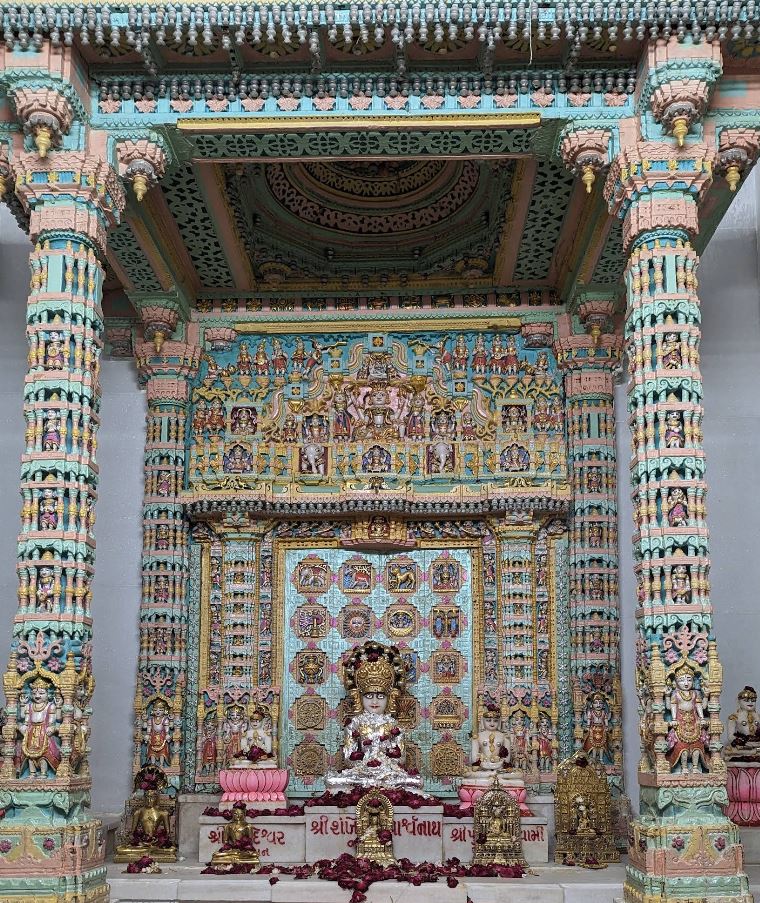Shri Shankeshwar Parshvnath Shwetamber Jain Derasar, Manek Chowk, Lambi Oty, Khambhat, District - Anand (Gujarat) image 1