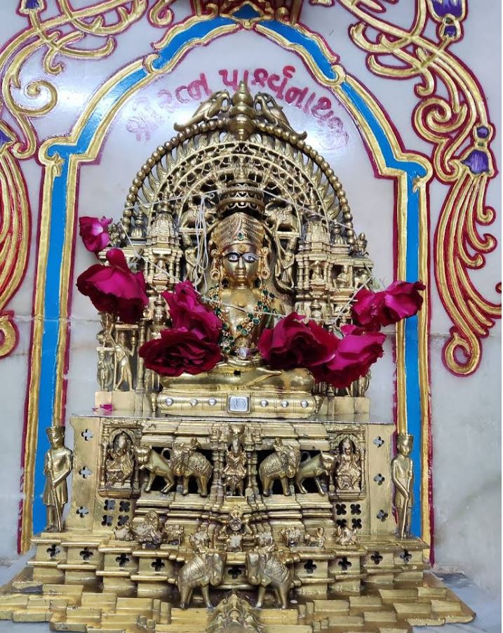 Shri Ratna Chintamani Parshvnath Shwetamber Jain Derasar, Manek Chowk, Lambi Oty, Khambhat, District - Anand (Gujarat) image 1