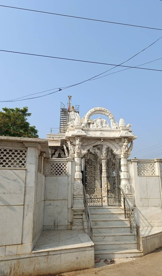Shri Vasupujya Bhagwan Shwetamber Jain Derasar, Uchosan, District - Banas Kantha (Gujarat) image 1