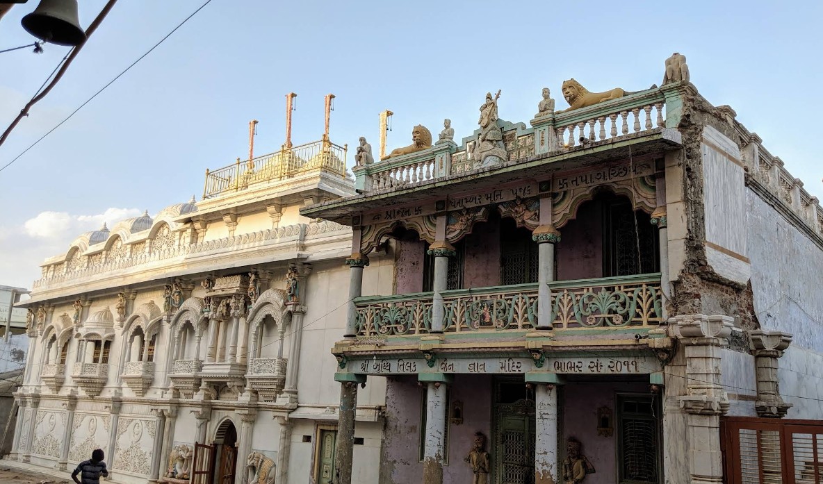 Shri Munisuvratnath Swami Shwetamber Jain Prachin Tirth, Bhabhar, District - Banas Kantha (Gujarat) thumbnail 2