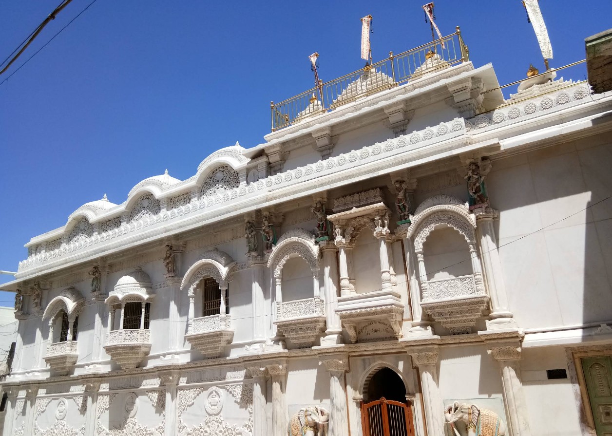 Shri Munisuvratnath Swami Shwetamber Jain Prachin Tirth, Bhabhar, District - Banas Kantha (Gujarat) thumbnail 3