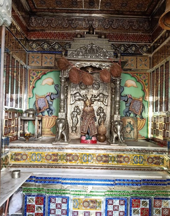 Shri Shantinath Bhagwan Shwetamber Jain Mandir, Adariyana, District - Surendranagar (Gujarat) thumbnail 4