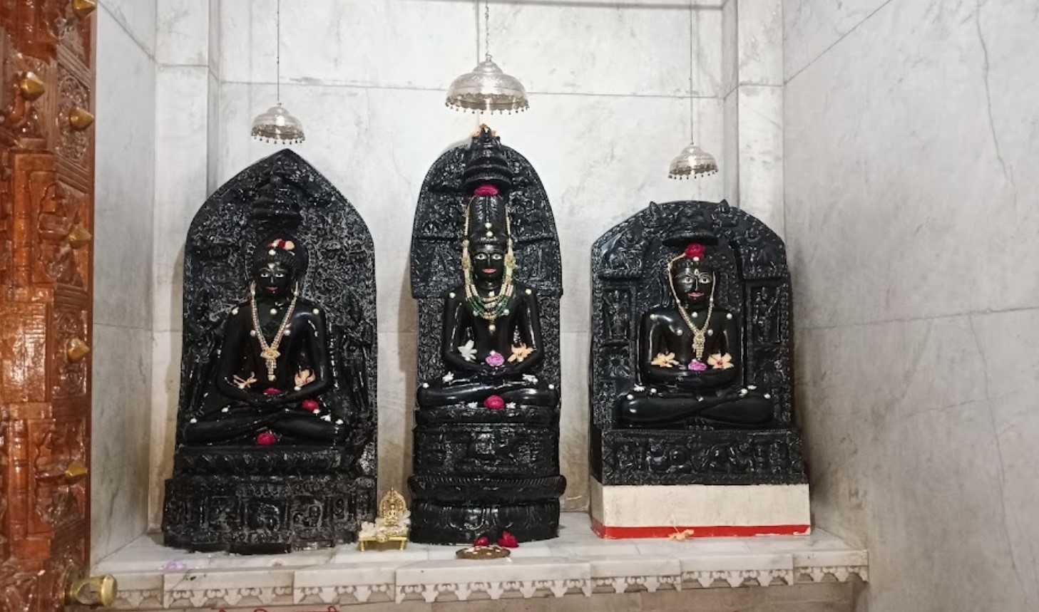 Shri Rishabhdev Shwetamber Jain Mandir, Bargaon, District - Nalanda (Bihar) image 3