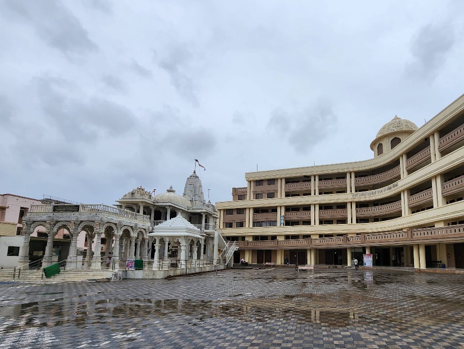 Shri Parshv Padmavati Shwetamber Jain Derasar, Shankheshwar, District - Patan (Gujarat) image 1