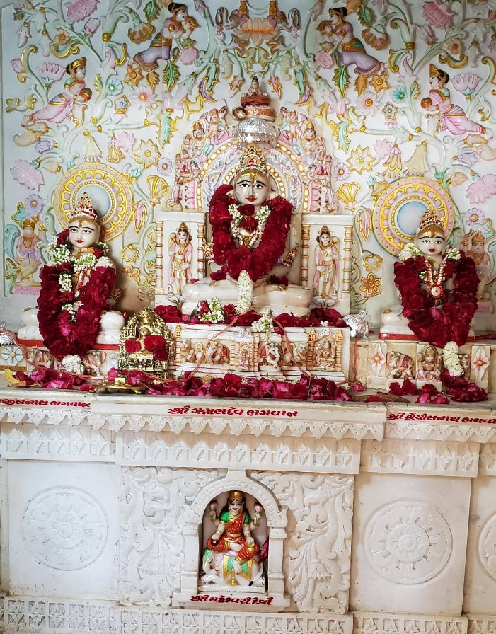 Shri Rishabhdev Bhagwan Shwetamber Jain Derasar, Sanva, District - Kachchh (Gujarat) main image
