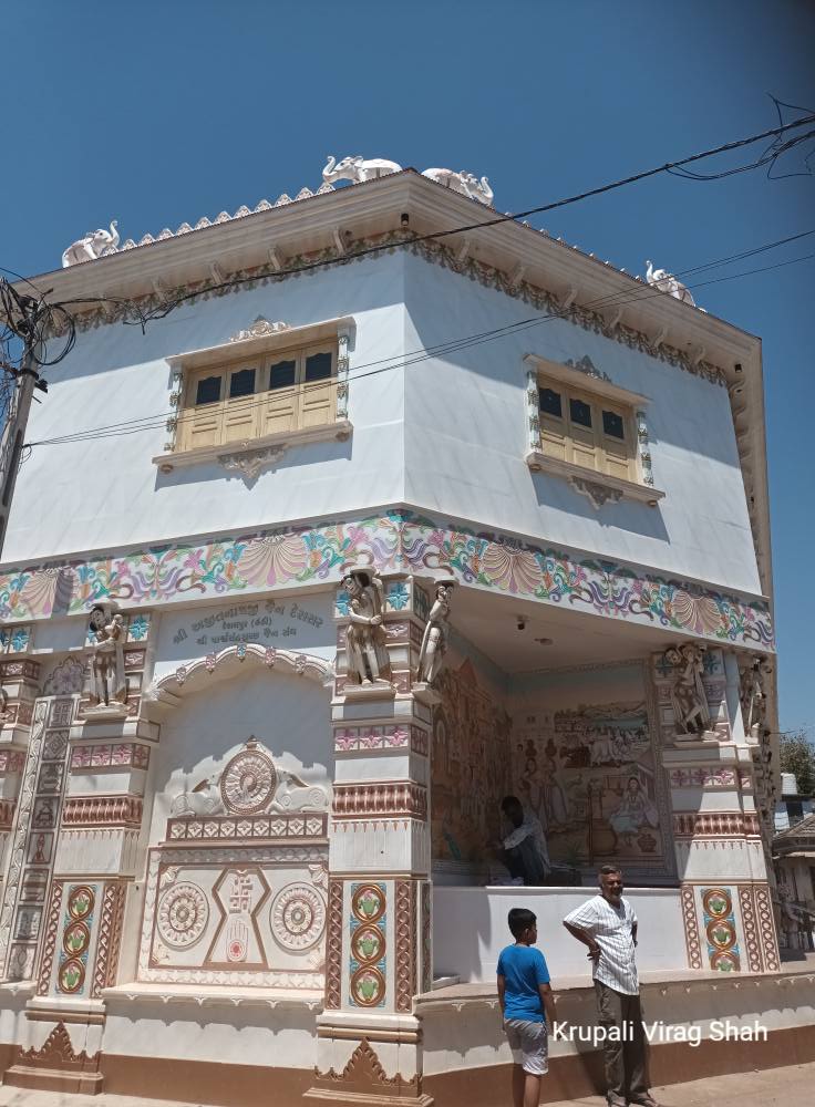 Shri Ajitnath Bhagwan Shwetamber Jain Mandir, Desalpar Gunthli, District - Kachchh (Gujarat) image 1