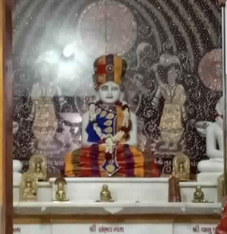 Shri Sambhavnath Bhagwan Shwetamber Jain Mandir, Tragadi, District - Kachchh (Gujarat) image 1