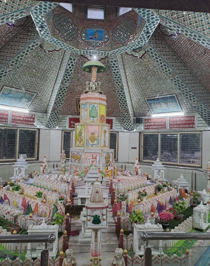 Shri Vidhyanand Swami Digamber Jain Atishaya Kshetra, Shri Vidhyanand Chowk, Katargam, Surat (Gujarat) image 6