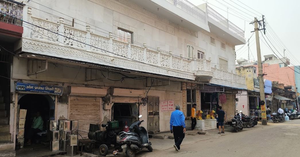 Shri 1008 Parshvnath Digamber  Jain Mandir, Gadh Bahar, Ferozepur Jhirka, District-Nuh (Haryana) image 2