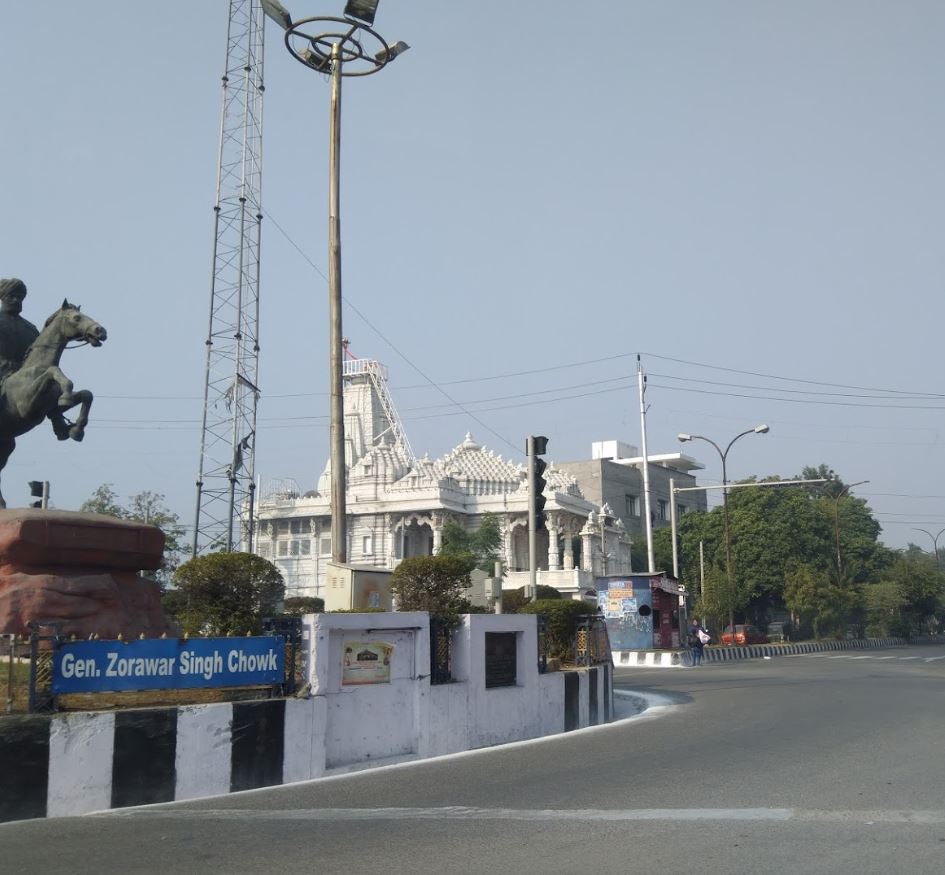 Shri Nageshwar Parshvanath Jain Temple, General Zoorawar Singh Chowk, Trikuta Nagar, Jammu (Jammu and Kashmir) image 6