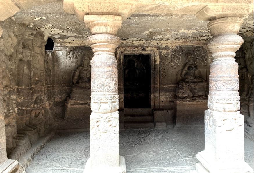 Shri Parshvnath Digamber Jain Atishaya Kshetra, Pahar Mandir, Ellora, District - Aurangabad (BIHAR) image 3