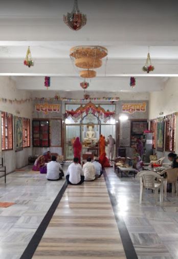 Shri Parshvnath Digamber Jain Atishaya Kshetra, Pahar Mandir, Ellora, District - Aurangabad (BIHAR) image 8